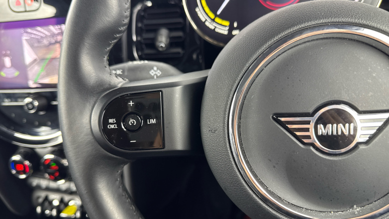 MINI Hatchback 135kW Cooper S Level 2 33kWh 3dr Auto Electric Hatchback